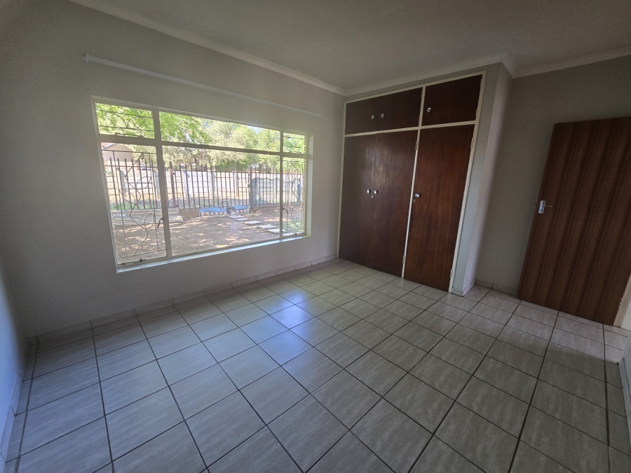 To Let 2 Bedroom Property for Rent in La Hoff North West